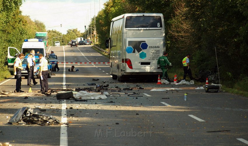 Schwerer VU Koeln Immendorf Kerkraderstr P075.JPG